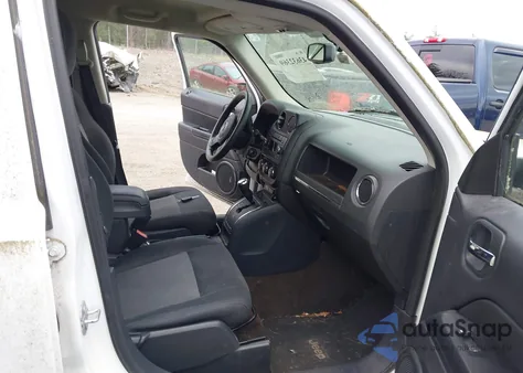 2015 Jeep Patriot Sport из США, поврежденный, VIN 1C4NJRBB8FD324630